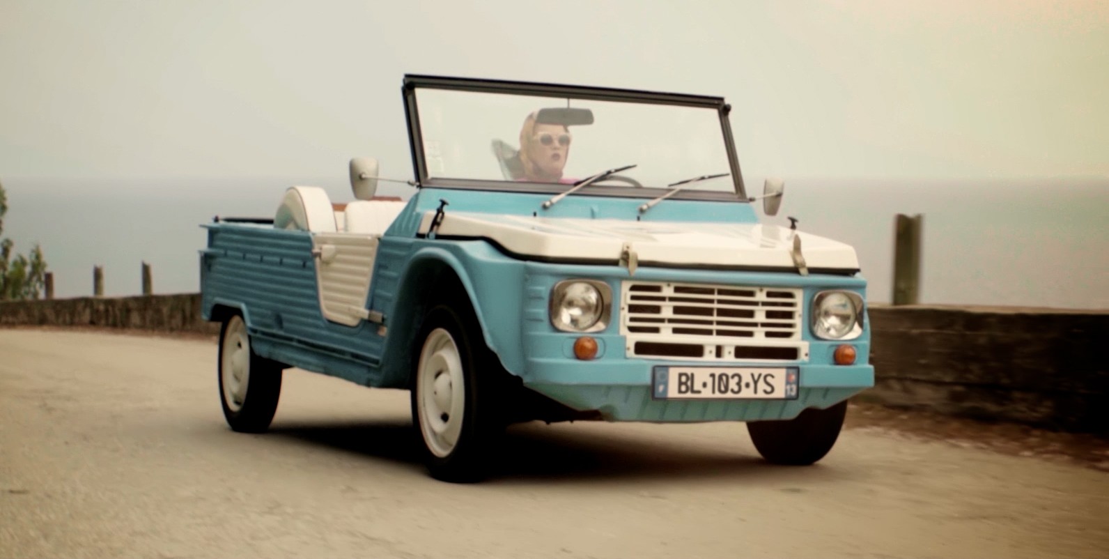 Capture d’écran d’un artiste filmé pendant le tournage d’un clip musical, de Blys No Pain